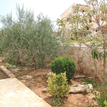 Razanj 8361a Apartment