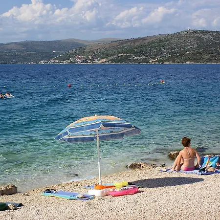 Apartment Razanj 8361a Rogoznica (Sibenik-Knin)